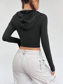 SHEIN EZwear 字母圖案抽繩短款連帽衛衣 - 黑色 - 查看 2