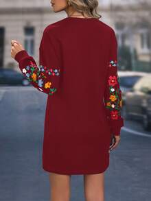 SHEIN LUNE Floral Print Drop Shoulder Sweatshirt Dress - Burgundy - View 2