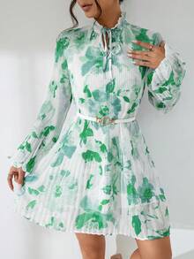 SHEIN Privé 印花繫帶領荷葉袖百褶下擺洋裝不附腰帶 - 綠色 - 查看 7