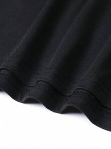 Camiseta con estampado de oso y pantalones cortos con cordón de ajuste en la cintura, transpirables para hombre - Negro - Ver 3