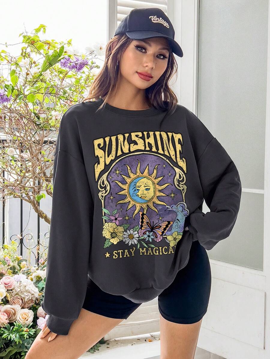 SHEIN EZwear Moletom Oversized Feminino de Manga Longa com Gola Careca, Padrão de Letra e Borboleta Casual, Outono/Inverno - Chumbo - Visão 1