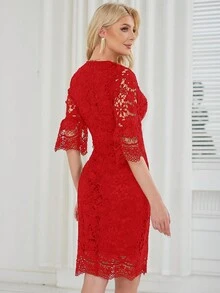 Eilly Bazar 蕾絲拼接高腰v領洋裝