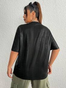 SHEIN EZwear 夏季加大鳄鱼压纹落肩衬衫 - 黑色 - 查看 2