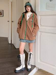 DAZY Thêu Chữ Dây kéo Thả vai Dây rút áo có mũ Lông cừu áo - Màu Khaki - Xem 4