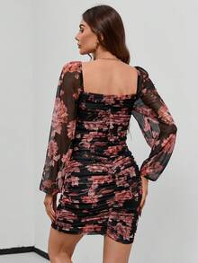 SHEIN Privé Vestido ajustado con estampado floral de cuello cuadrado fruncido - Multicolor - Ver 3