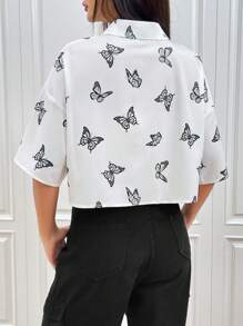 SHEIN EZwear 蝴蝶印花翻領短袖下垂肩扣短襯衫 - 白色 - 查看 2