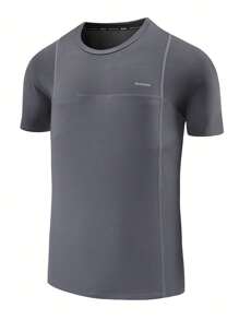 Manfinity Sport Corelite 男式字母图案缝线细节运动 T 恤健身上衣短袖健身男式运动服 - 灰色 - 查看 1