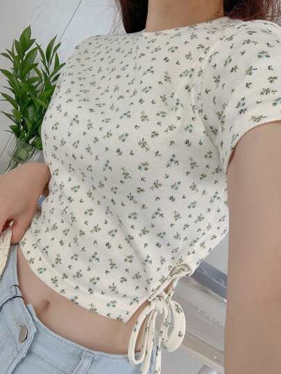 DAZY Ditsy Floral Drawstring Side Tee,Crop Tops Women