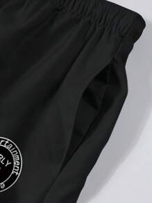 Manfinity Homme Men Slogan Graphic Tee & Drawstring Waist Shorts