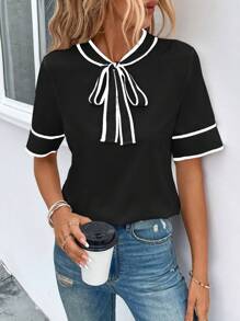 SHEIN LUNE Blusa unido en contraste de cuello con cordón - Blanco y Negro - Ver 4