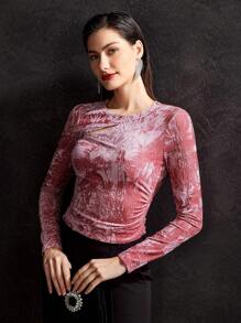 MOTF PREMIUM CRUCHED VELVET CUTOUT TOP - Red - View 6