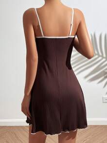 蕾絲拼接前蝴蝶結木耳邊吊帶睡裙 - 巧克力棕 - 查看 2