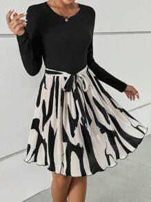 SHEIN Privé 圖案印花繫腰帶洋裝 - 彩色 - 查看 5