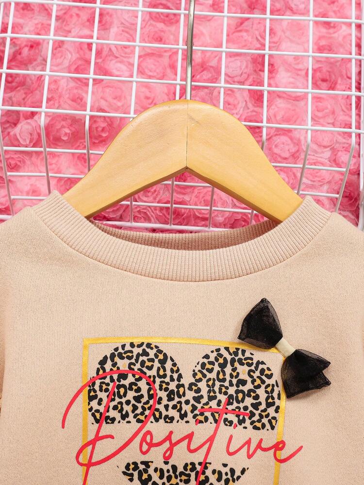 Baby Girls Heart & Letter Graphic Frill Trim Sweatshirt