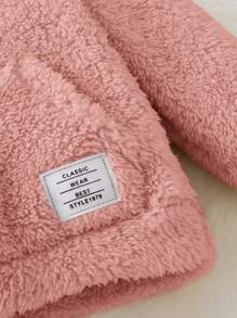 SHEIN Baby Boy Patch Detail Kangaroo Pocket Hoodie & Sweatpants