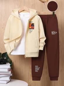 SHEIN 男大童標語圖案加絨內裏連帽夾克和運動褲不帶T恤 - 卡其色 - 查看 1