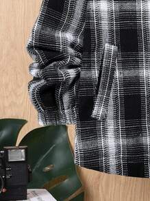 SHEIN 男大童格紋印花字母貼布加絨內裏連帽外套不帶T恤 - 黑與白 - 查看 6