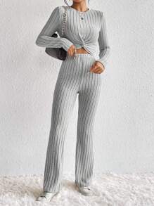 SHEIN Frenchy 前扭結T恤&喇叭褲 - 灰色 - 查看 5