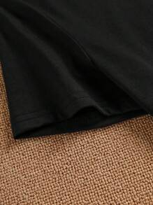 SHEIN LUNE Digital Printed Short Sleeve T-shirt