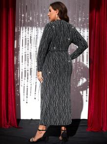 SHEIN Clasi 大碼小高領短款上衣&高衩半身裙不附腰帶 - 黑色 - 查看 2