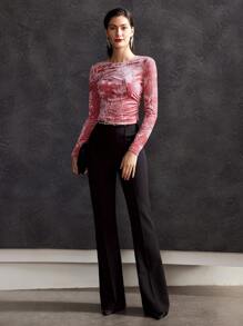 MOTF PREMIUM CRUCHED VELVET CUTOUT TOP - Red - View 8