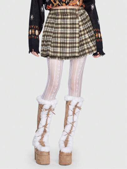 Kawaii Plaid Button Detail Skirt