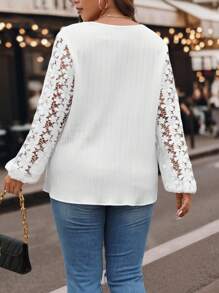 Calvaya 大碼蕾絲拼接燈籠袖V領襯衫 - 白色 - 查看 2