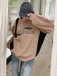 DAZY Đồ họa Chữ cái Thả vai Áo chui đầu Oversized - Màu Khaki - Xem 1