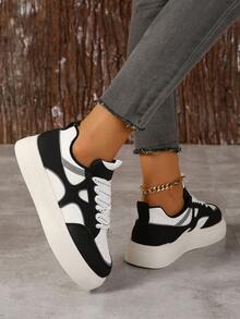 Zapatos Deportivos De Moda Blancos Con Colores Contrastantes - Blanco y Negro - Ver 2