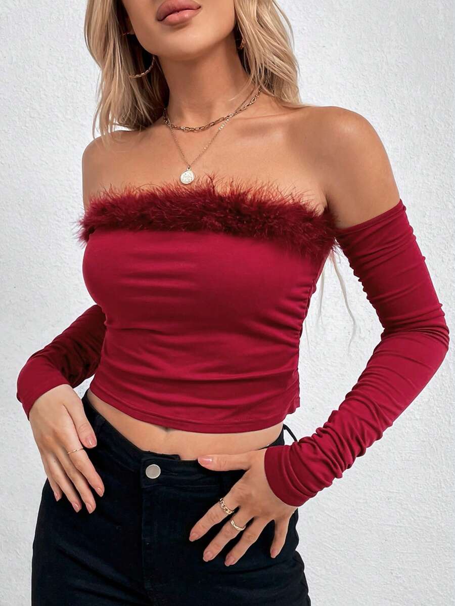 Chiquease Top Court Col Bardot À Ourlet Duveteux À Ruché