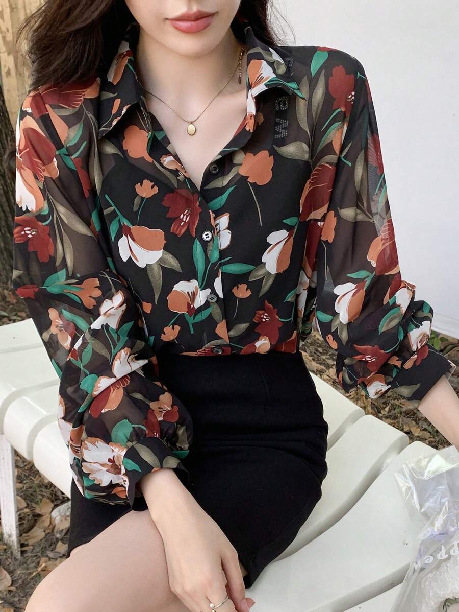 DAZY Camisa de manga larga con botones y estampado floral, atuendo de vacaciones para mujeres - Negro - Ver 1