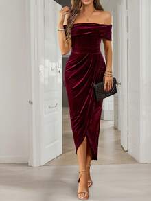 PoPoHouse 女士派对连衣裙，完美适用于情人节、浪漫约会、节日派对和鸡尾酒会。这款修身舒适的露肩性感连衣裙采用前开衩设计，单肩天鹅绒面料，尽显优雅时尚。适合女士节日装扮和春季穿着。