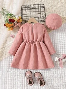 SHEIN Kleine Mädchen Kleid mit Rüschenbesatz & Mütze