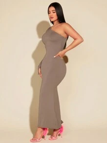 SHEIN SXY 側開叉一字肩優雅女連身裙 - 卡其色 - 查看 4