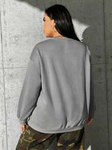 SHEIN EZwear Talla grande Sudadera con estampado de coche y letra de hombros caídos