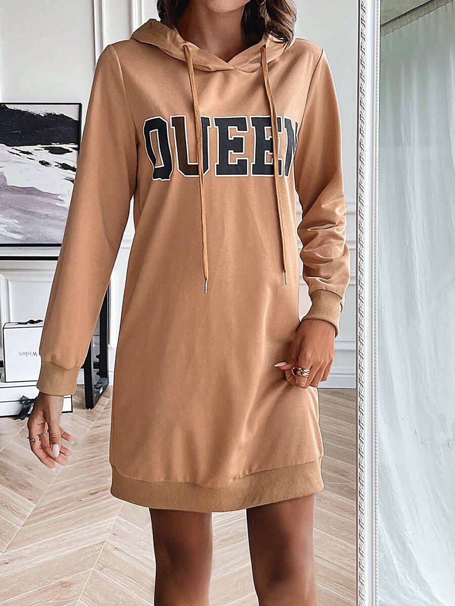 SHEIN Frenchy Đồ họa Chữ cái Dây rút Váy Hoodie - Màu be - Xem 1