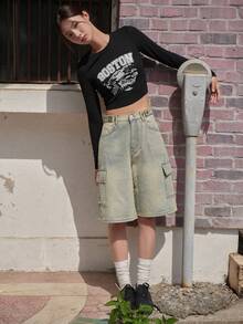 DAZY Letter Graphic Crop Tee - Black - View 4