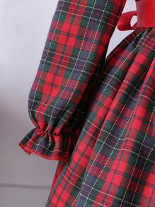 SHEIN Young Girl Tartan Print Peter Pan Collar Bow Front Dress for Christmas - Red - View 5