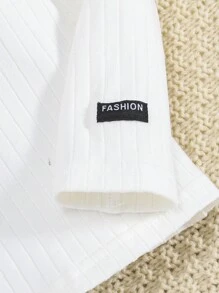 SHEIN 2入組男嬰字母補丁細節小高領T恤 - 黑與白 - 查看 3