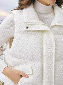 SHEIN LUNE 翻盖口袋拉链背心加厚棉服外套衣服冬季