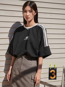 DAZY 字母圖案拼接側邊接縫插肩袖T恤 - 黑色 - 查看 3