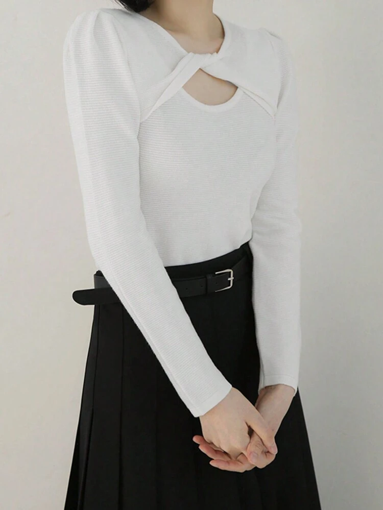 Solid Twist Front Cut Out Front Puff Sleeve Sweater Fall