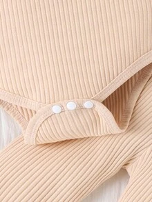 女嬰荷葉邊連身背心&前蝴蝶結衛褲＆ 頭巾