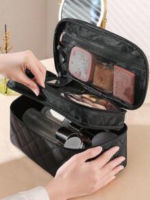 1个黑色菱形大容量加厚化妆包，带大镜子，适合女性和女孩，可作化妆包、护肤包、洗漱包、收纳袋，旅行必备、邮轮必备、宿舍必备，也可作婚礼伴娘礼物、母亲节礼物、生日礼物、送给朋友和老师的礼物，家居装饰，浴室客厅床边化妆品收纳包，指甲油收纳包。