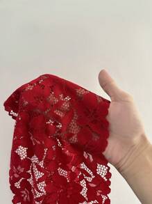 Mono de tirantes con diseño de cadena con abertura con encaje sin bragas - Burdeos - Ver 6