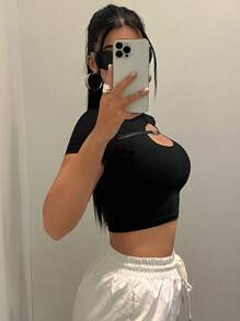 SHEIN ICON Cut Out Front Crop Tee - Black - View 4