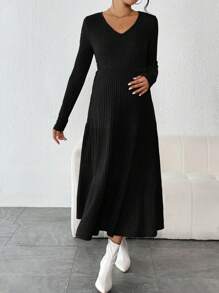 SHEIN 孕婦V領條紋針織洋裝 - 黑色 - 查看 6