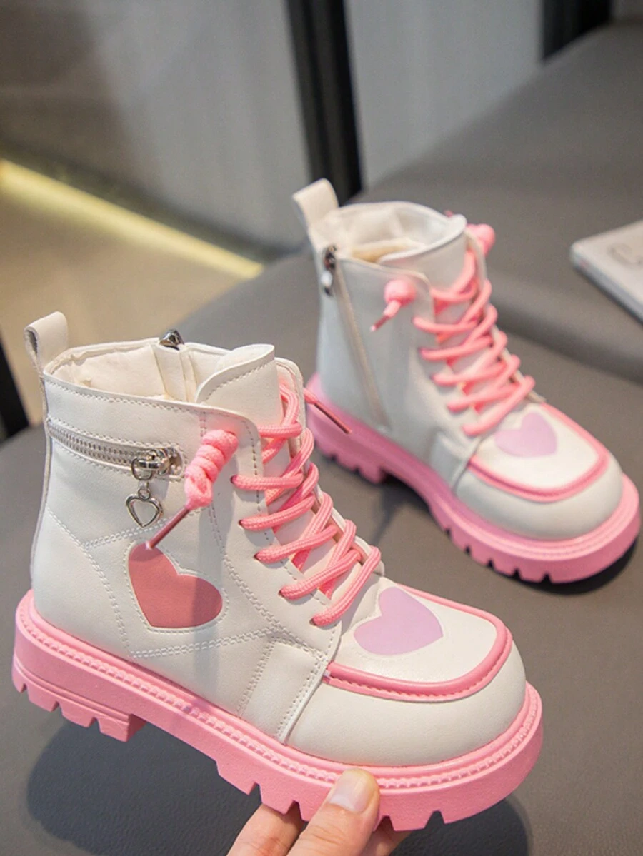 女孩濃烈香調和時尚長毛絨靴子,可愛心裝飾用品,冬天 - 米色 - 查看 1