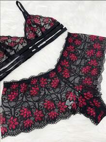 Classic Sexy Plus Floral Lace Lingerie Set With Satin Shorts - Black - View 5