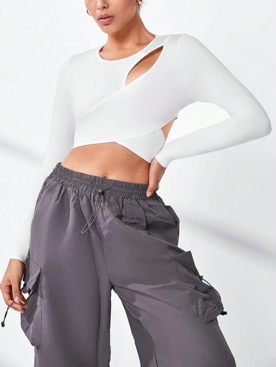 Yoga Trendy 鏤空交叉圍裹短款運動T恤 - 白色 - 查看 1